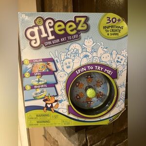 Gifeez Spinning gif Art Studio